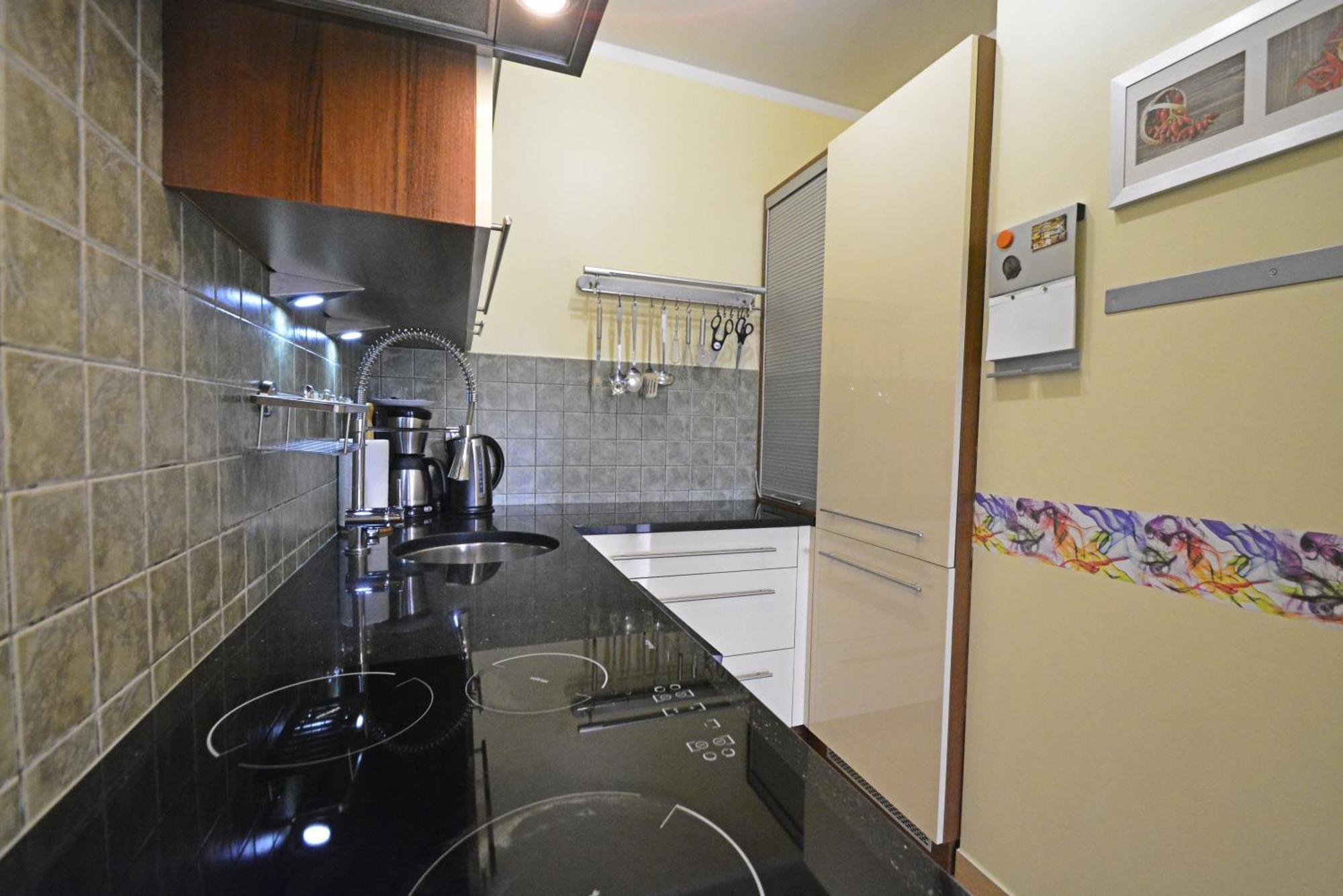 Apartamenty Bryza - Chelmonskiego - Parking - Centrum ชวีโนวิชแจ ภายนอก รูปภาพ