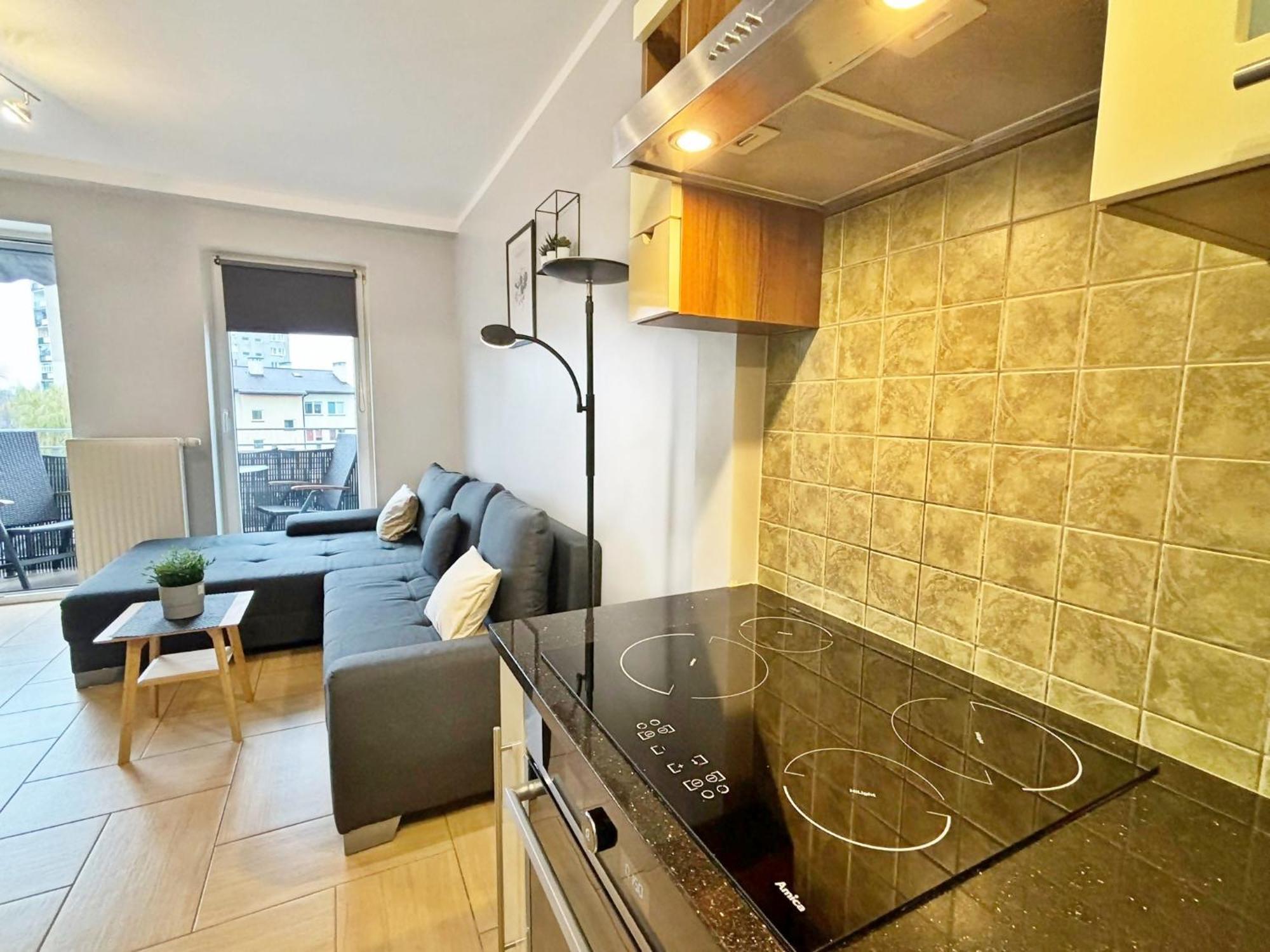 Apartamenty Bryza - Chelmonskiego - Parking - Centrum ชวีโนวิชแจ ภายนอก รูปภาพ